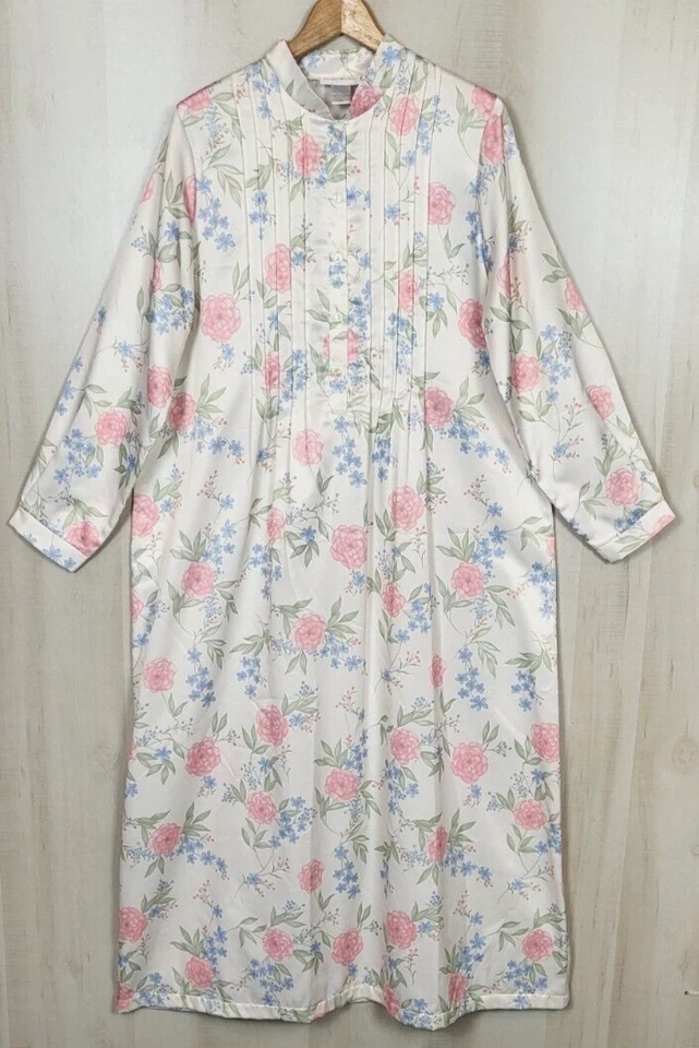 Shadowline Women's Medium Cream Floral Long Sleeve Polyester Cotton Gown Chemise - Image 2 of 4