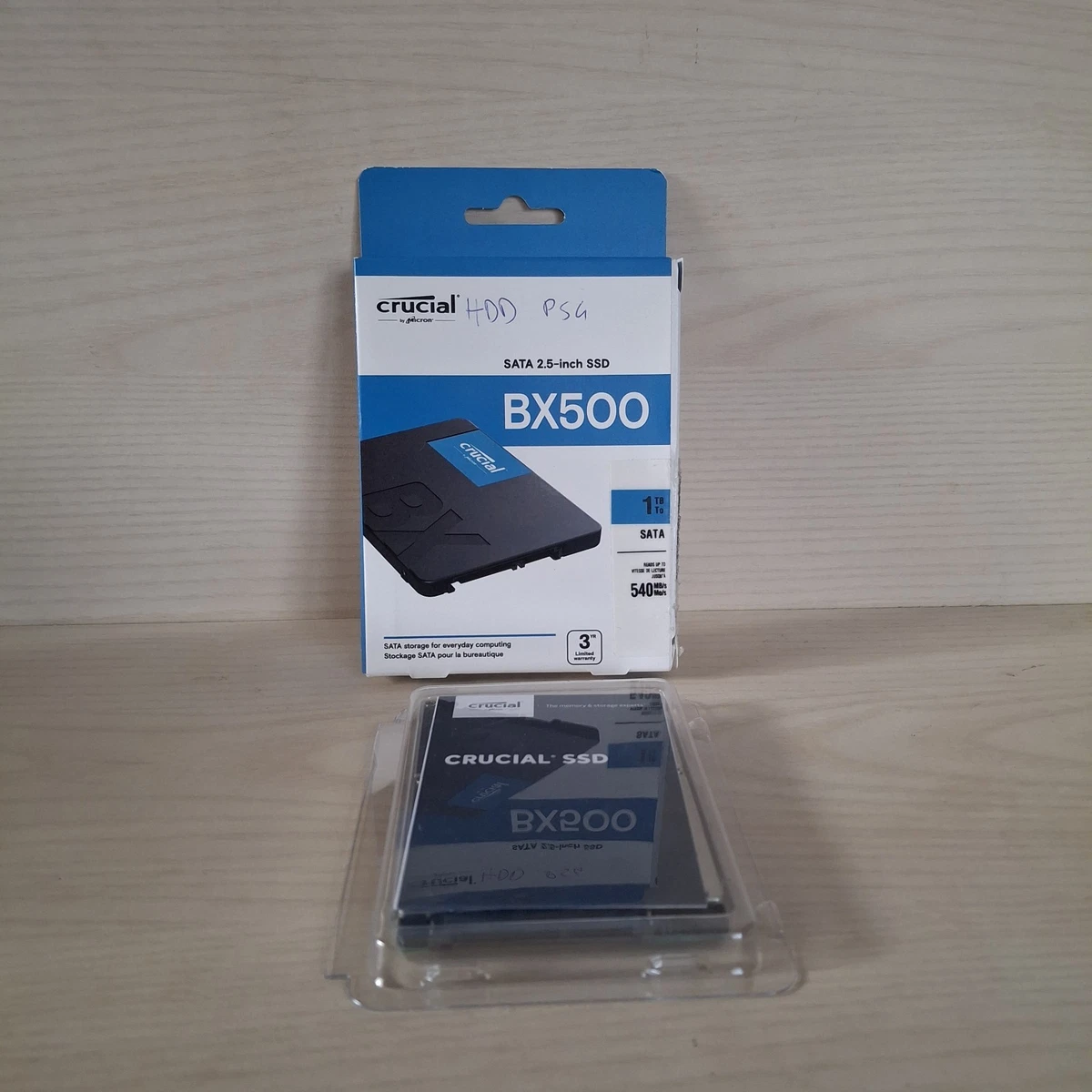 Crucial BX500 1 TB SATA SSD 2,5" SSD con caja CT1000BX500SSD1 abierta nunca usada