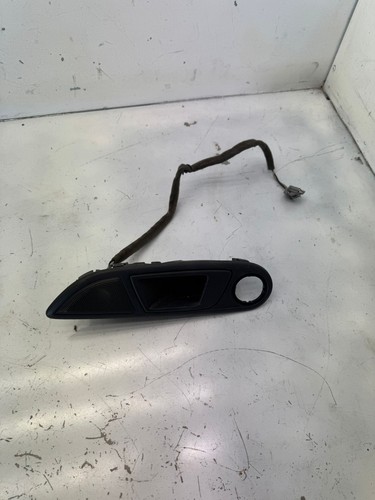 Original Ford Fiesta 2011 vorne links innen Türgriff Hochtöner 8A61A22601
