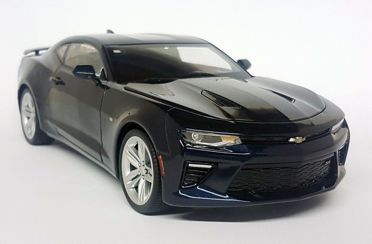Autoworld 1/18 - 2016 Chevy Camaro SS Fifty Blue Diecast Model Car