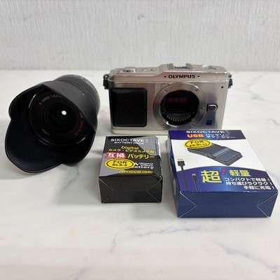 [ Excellent ] Olympus PEN E-P1 12.3MP Digital Camera w/ Lens, Battery , Charger