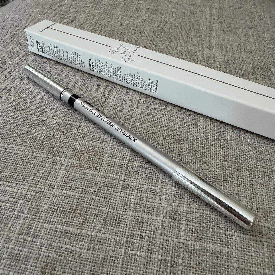 Delineador de Olhos Trish McEvoy Gel Intenso "Preto" Tamanho Completo! NOVO! - Imagem 2 de 3