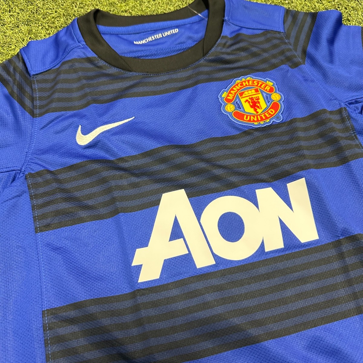 Nike Manchester United Away Kid's Soccer Jersey 10/11 | eBay