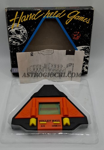 VOLLEYBALL LCD HANDHEALD ELECTRONIC GAME WATCH VINTAGE 80 NEW IN BOX - Picture 2 of 14
