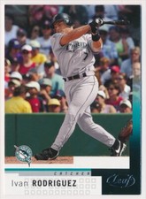 2004 Donruss / Leaf #133 Ivan Rodriguez, Seattle Mariners, HOF.