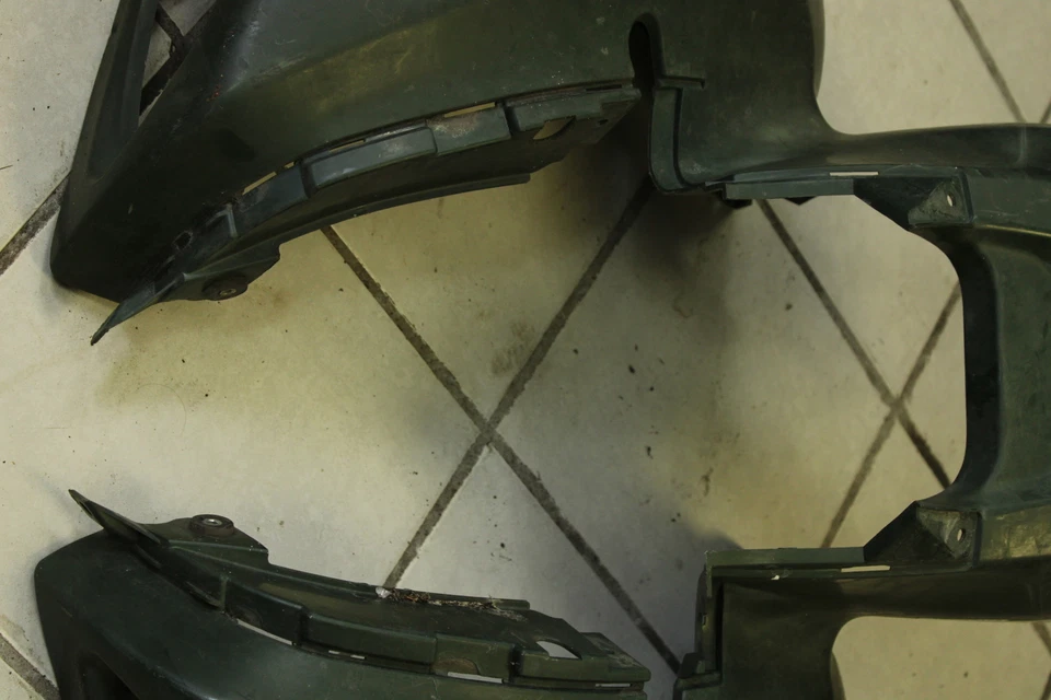 2002 Suzuki Ozark 250 OEM Front Fender B4474 - Image 3 of 4