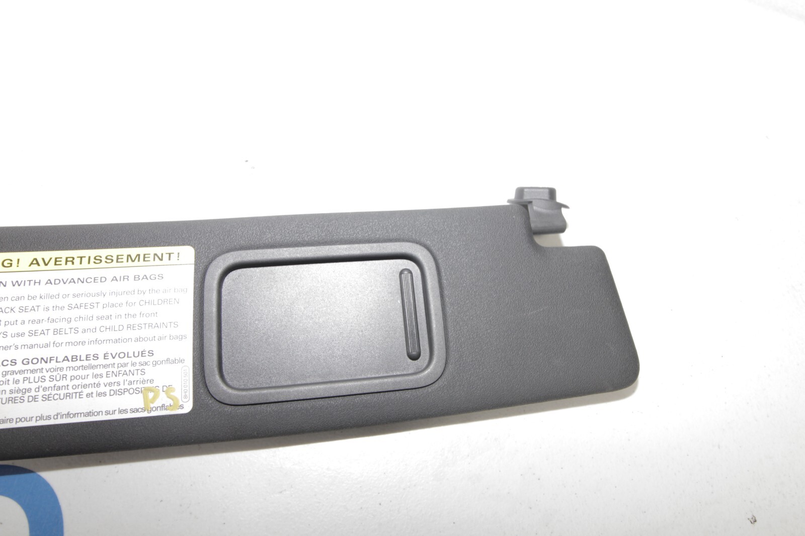 08-13 AUDI R8 4.2L V8 OEM SUN VISOR COMPLETE SET PAIR BLACK PLASTIC FACTORY 09