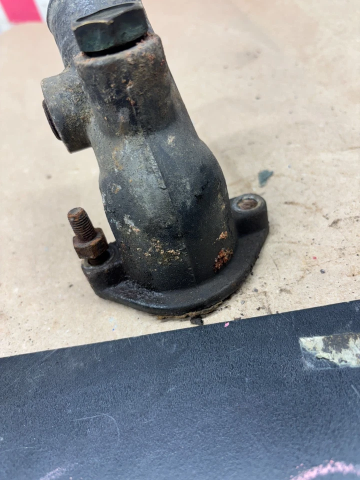1973 1979 F150 F250 Bronco 351M 400 salida de agua cuello termostato carcasa F350 78 Foto 3 de 4