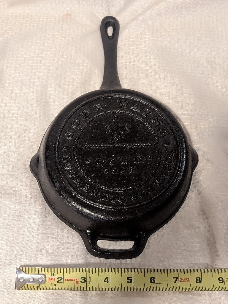 John Wayne Authentic Cast Iron Cookware 8" Skillet/Fry Pan Seasoned Cast Iron