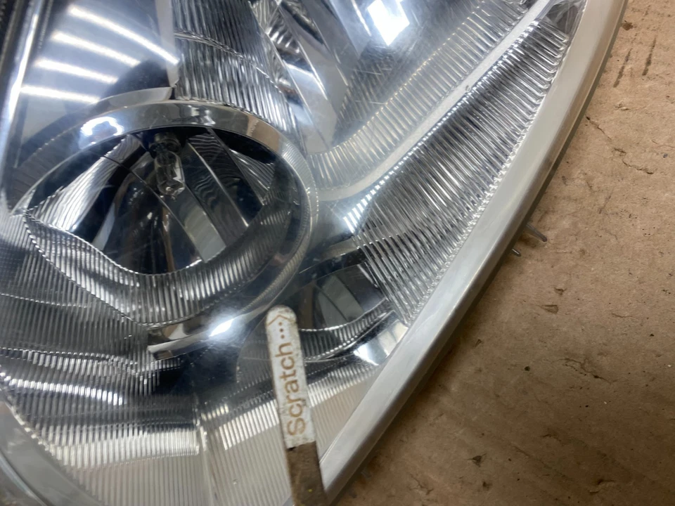 Faro lateral izquierdo halógeno Toyota Rav4 2009-2012 U8497 DW Foto 4 de 4