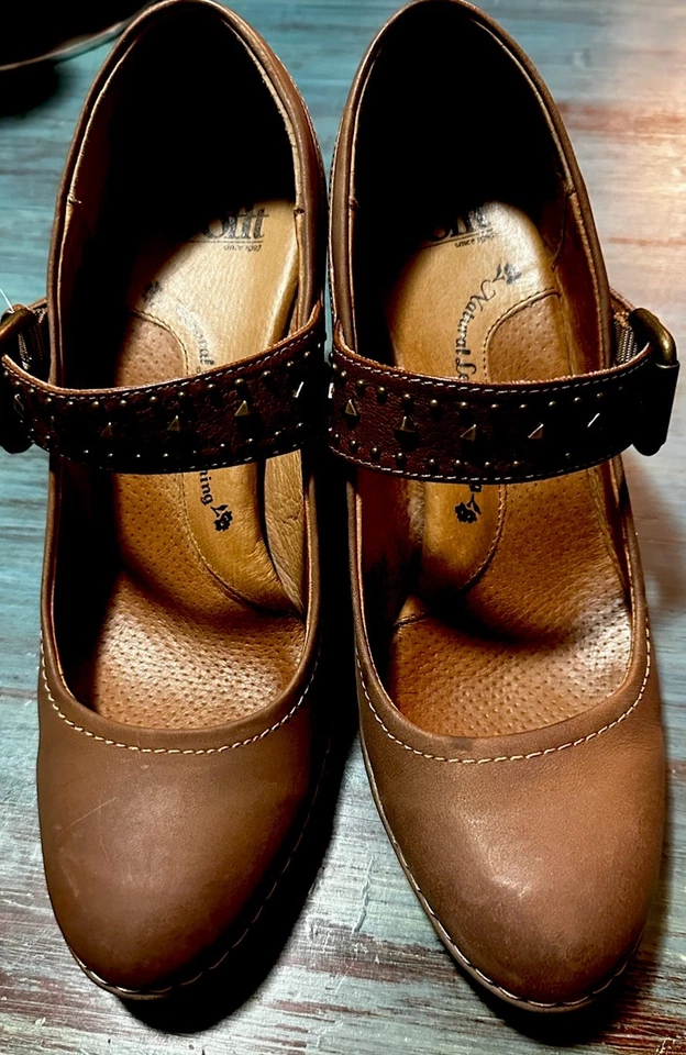 Cuña Mary Jane marrón de dos tonos Sofft para mujer talla 8,5 Foto 2 de 4