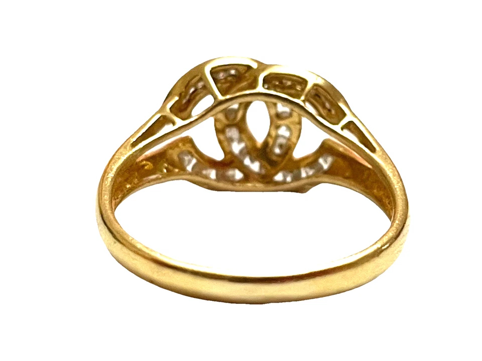 Ladies 18k  750  SOLID Gold  Natural Diamonds  CHL Ring 7.5 sz. 3.67g - Image 3 of 3