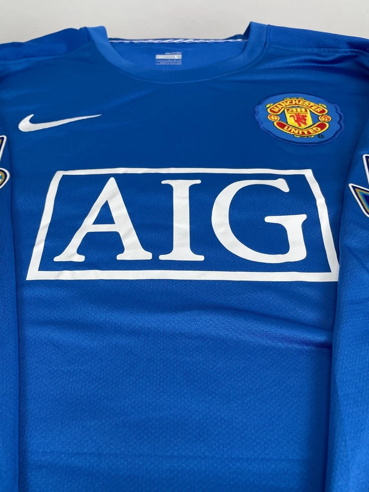 Manchester United 07/08 Away Jersey – Retro Long Sleeve – Cristiano Ronaldo#7 - Image 3 of 4