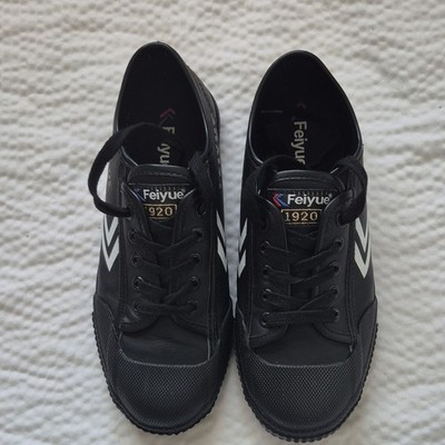 Feiyue 1920 Men's Black/White Lace Up Low Top Athletic Sneakers Rubber Outsole
