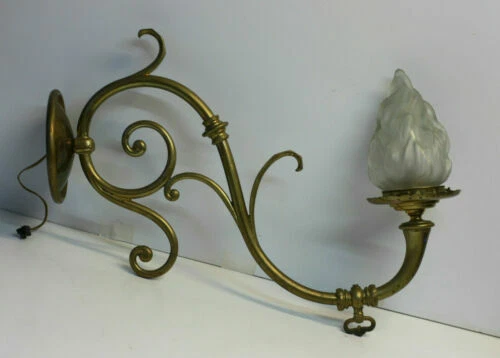 Éclairage et lampes du XIXe siècle appliques en laiton