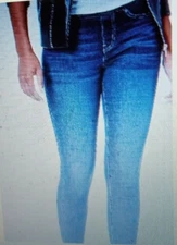 Signature by Levi Strauss & Co. Gold Label Women's Totally Shaping Pull-on Skinn