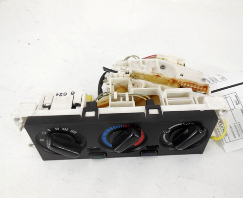 2001 01 Nissan Pathfinder AC A/C Heat Manual Climate Temperature ...