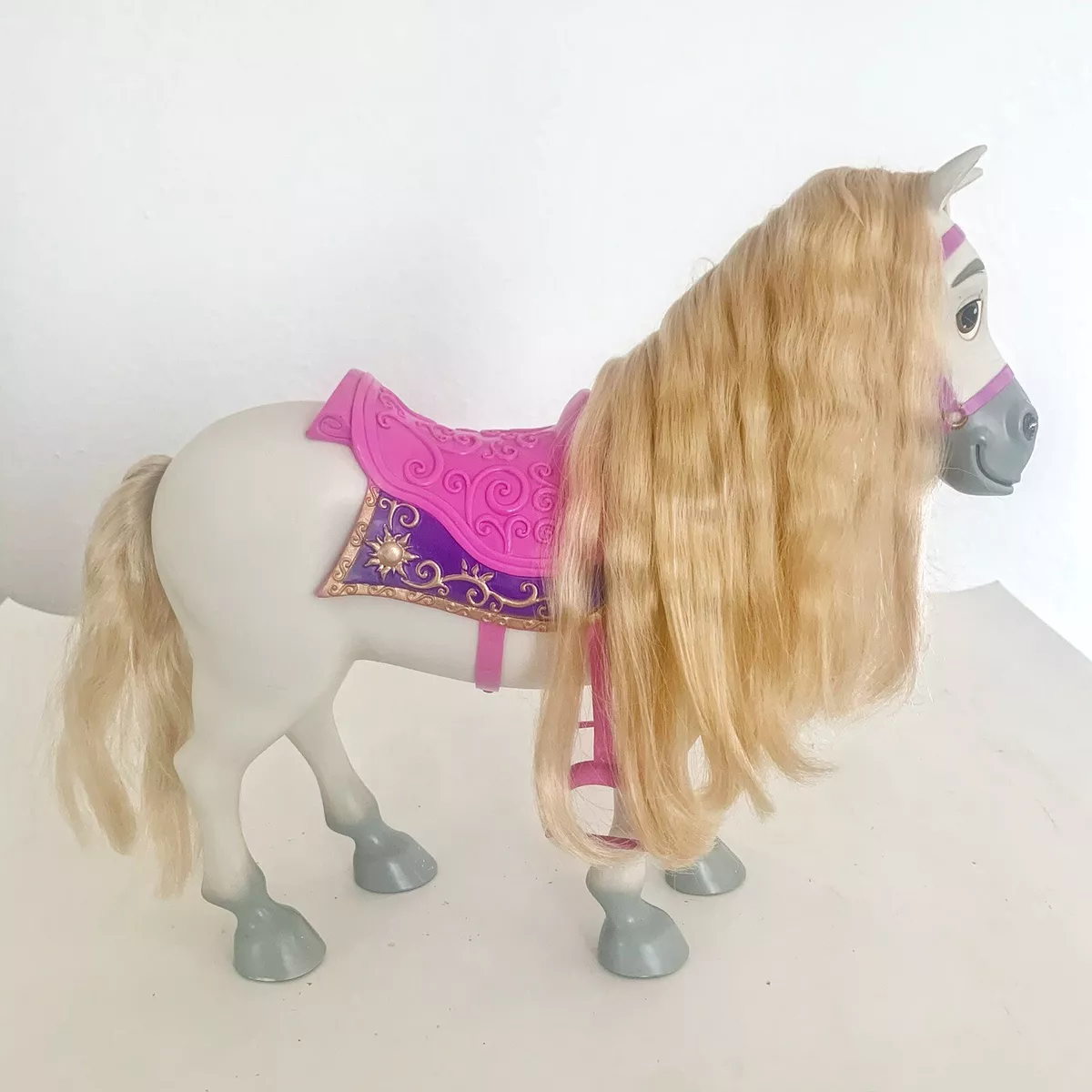 Tangled Disney Princess Maximus Horse 12