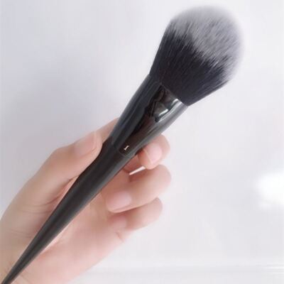 Makeup Brush - KVD Powder Highlight Brush #1 LOCK IT SETTING POWDER BRUSH