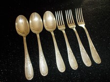 Ancien lot couverts 3 fourchettes 3 cuillères métal argenté  poinçons