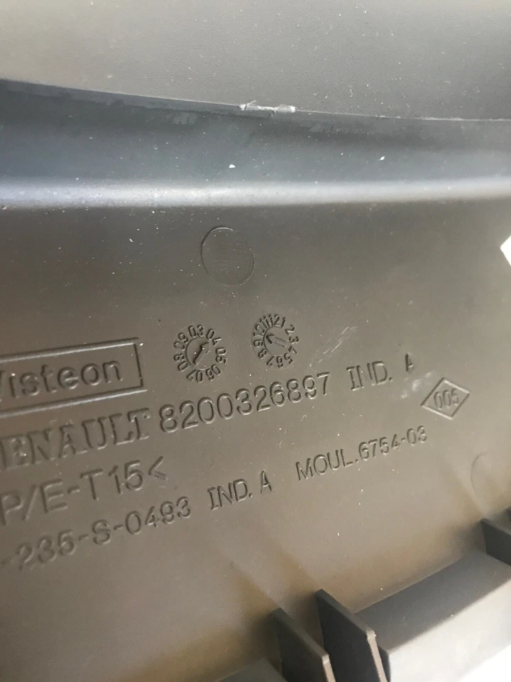 Renault Modus Speedometer Trim 8200326897 Genuine 1.5 Dci 2004 - Image 4 of 4