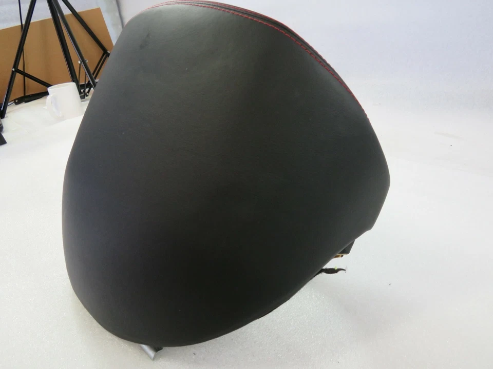 法拉利 612 Scaglietti,速度计吊舱装饰面板,黑色,二手,P/N 66851500 — 第 2/4 张图片