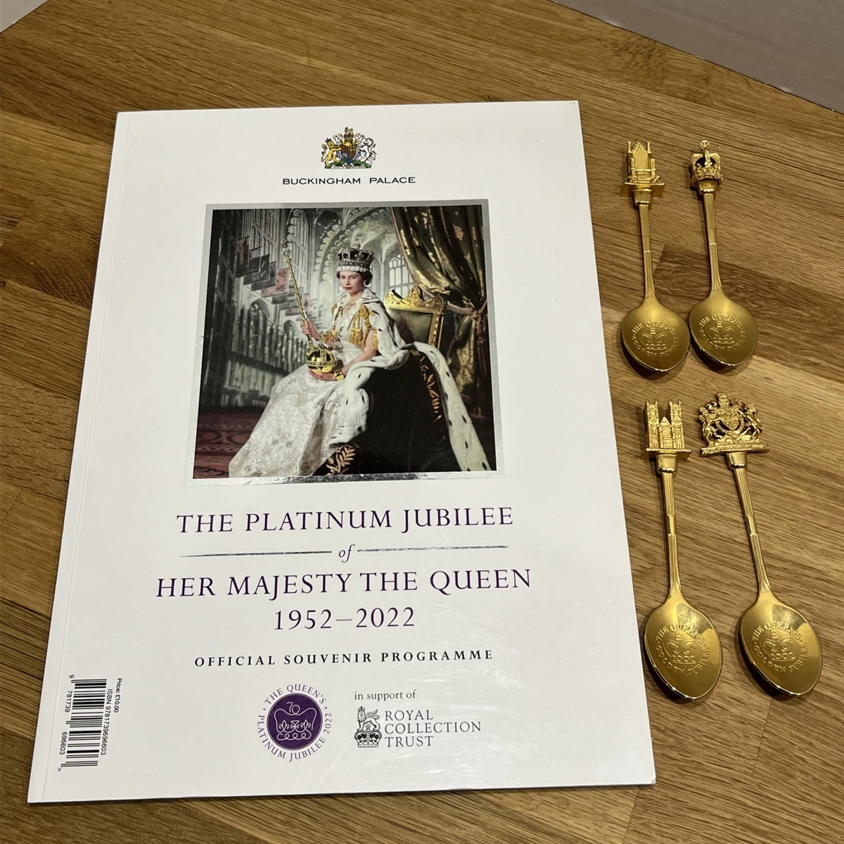 Elizabeth II (1952-2022) Royal Spoon Historical Royalty