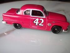 RACING CHAMPIONS RICHARD PETTY 5 DECADES VINTAGE MODEL 1953 LEE PETTY 1/64