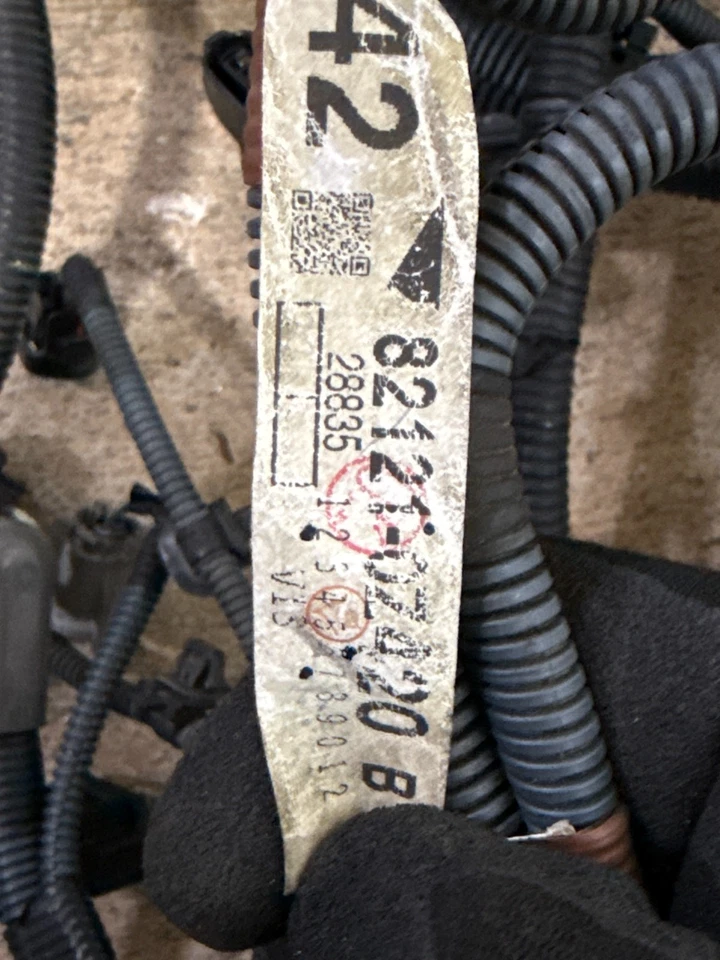 Chicote de fios do motor Toyota Corolla 1.8L 2014-2015 82121-0Z420 fabricante de equipamento original CVT - Imagem 2 de 4