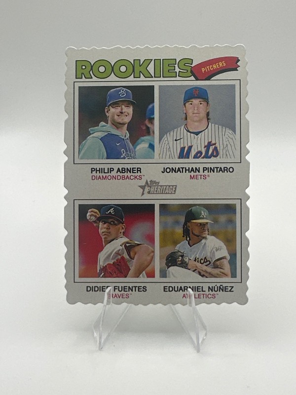 2026 Topps Heritage #372 Rookie Pitchers Deckle Edge Abner Pintaro Fuentes Nuñez