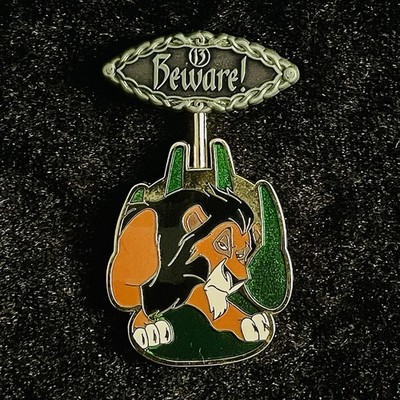 LE 300 Chip Dale Scar Lion King Villain 13 Reflection of Evil Spinner Disney Pin