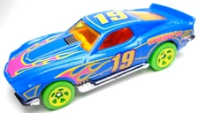 2018 HOT WHEELS BLVD. BRUISER SPRING #19 BLUE 1:64 DIECAST CAR W/ ORANGE & PINK