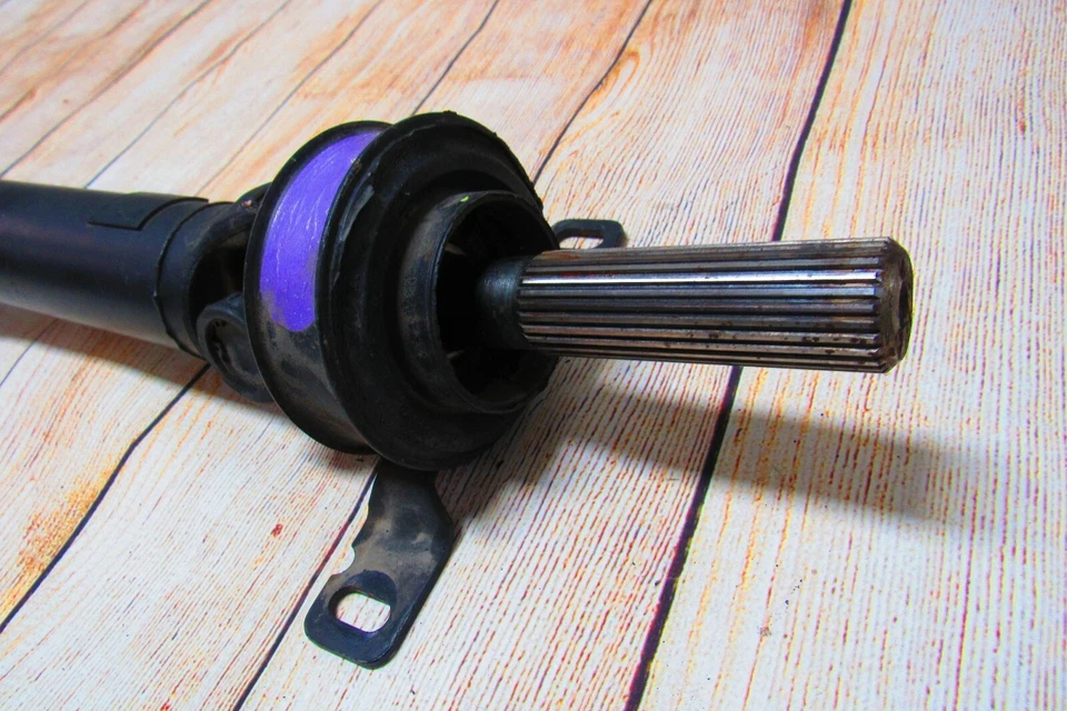 Jaguar XJ8 2004-09 VANDEN PLAS - CARROCERÍA LARGA - eje de transmisión trasero eje de transmisión línea OEM Foto 4 de 4