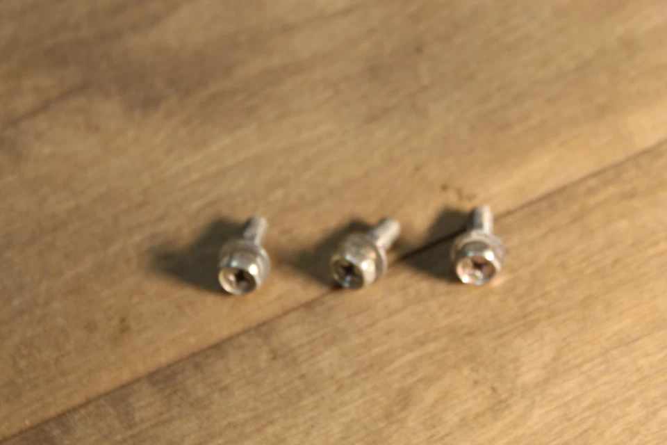 Honda CBR250R 2012 motor radiador ventilador refrigeración pernos de montaje Foto 3 de 4