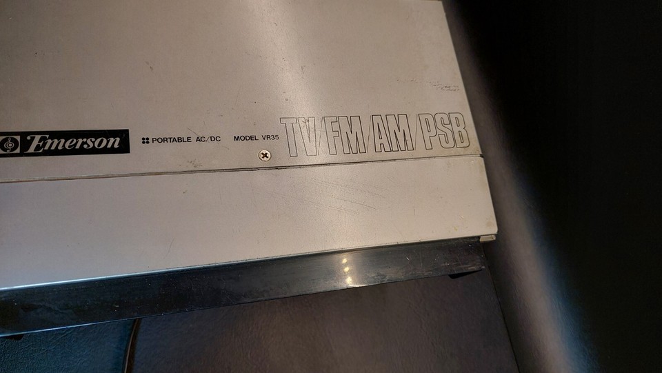 Vintage 1985 Emerson Model VR35 AC/DC Portable TV / AM/FM/PSB Retro ...