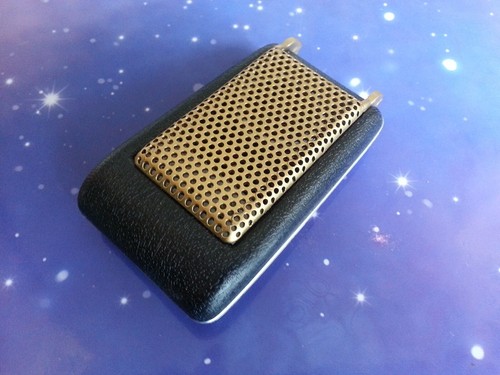 Star Trek Communicator Electronic Light & Sound Prop Toy Classic Original Series - Picture 6 of 13