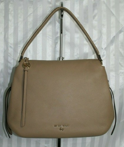 michael kors grand large logo shoulder bag