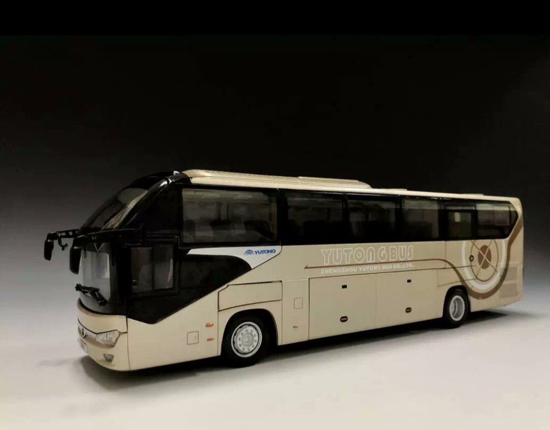 YUTONG バスモデル 1/43 スケールモデル 1/43 China Yutong Airport shuttle bus Dealer diecast model No