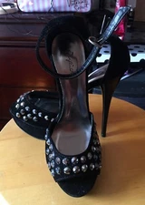 Fashionable open toe heels size 6.5