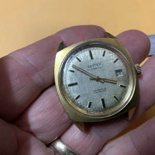 VINTAGE ZEITEX AUTOMATIC 25 JEWEL MENS WATCH TICKS INCABLOC 19 Micron