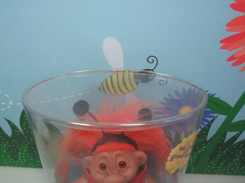 2005 LADYBUG - 5" DAM Troll Doll - NEW IN CONTAINER - Picture 3 of 10
