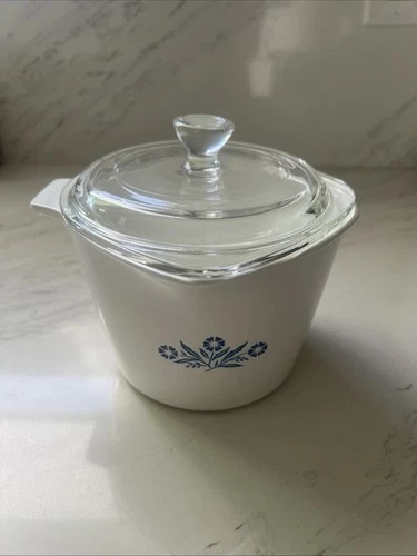 VINTAGE 1 QT SAUCE MAKER WITH Pyrex Glass LID CORNING WARE BLUE CORNFLOWER P55-B