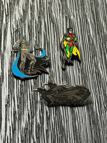 VINTAGE Batman Robin Warner Bros. Movie World Australia Souvenir Pin Lot of 3