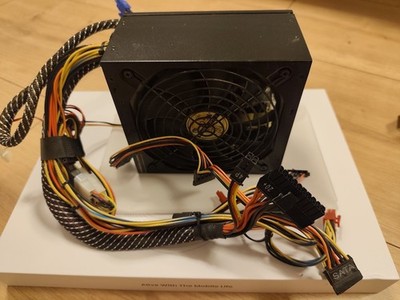 Super Flower SF-550P14P 550W ATX PC Netzteil 20+4 Pin SATA Molex 
