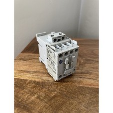 GUARANTEED ALLEN-BRADLEY 110/120V COIL SER. A CONTACTOR 700-CF220