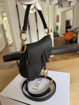 Dior Saddle Bag mit Schulterriemen Schwarz 09. 2025 NEU