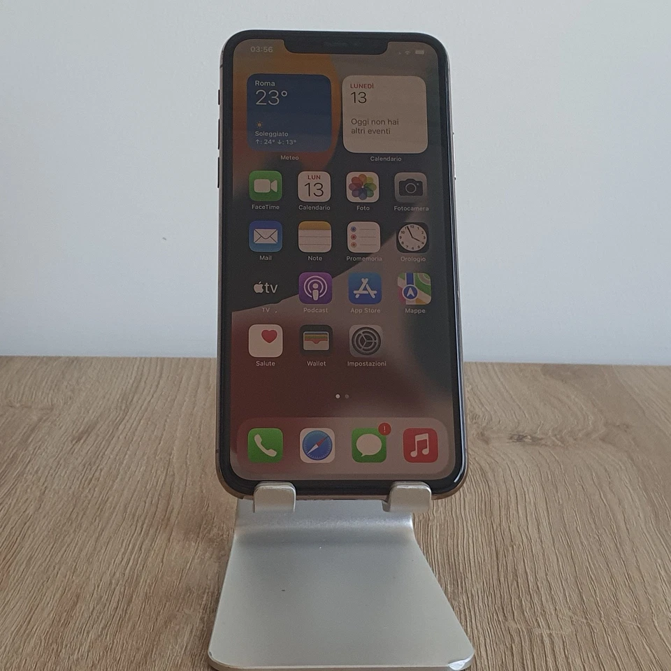 Apple iPhone 11 Pro Max - 256GB - Oro (Senza operatore) A2218 (CDMA + GSM) - Immagine 2 di 4