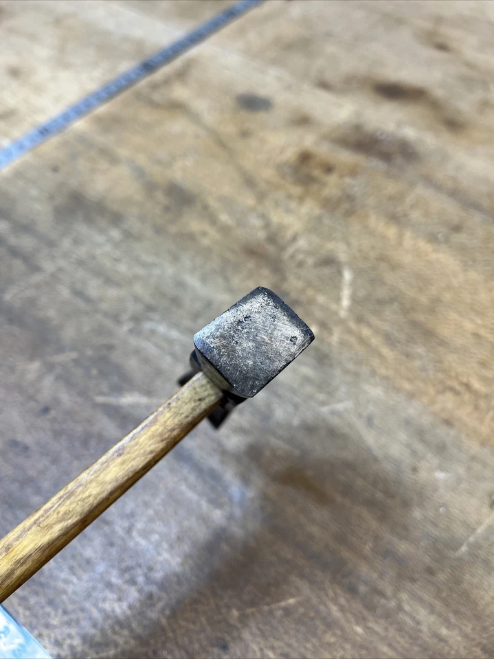 n . 82 outil ancien marteau de Menuisier , hammer - Photo 3/4
