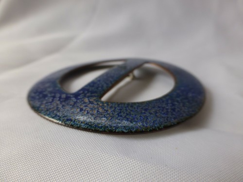 Handmade Blue Enameled Copper Round Brooch Buckle - Picture 3 of 3