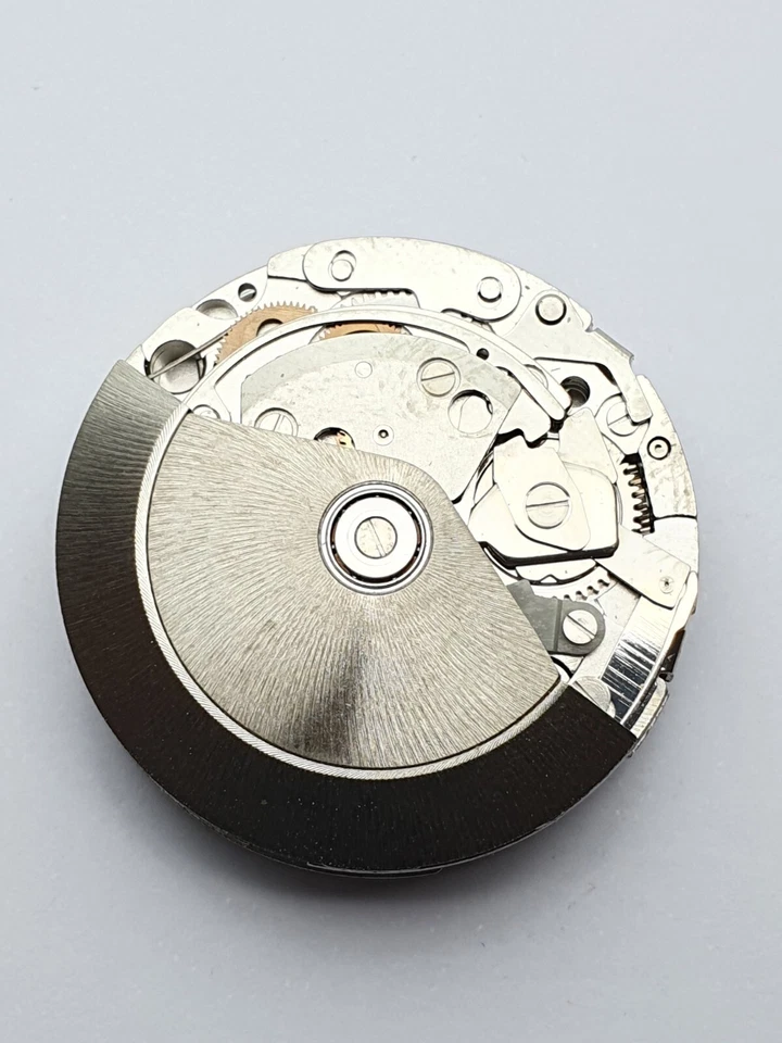 Valjoux 7758 Movement - Works - Parts - Image 2 of 4